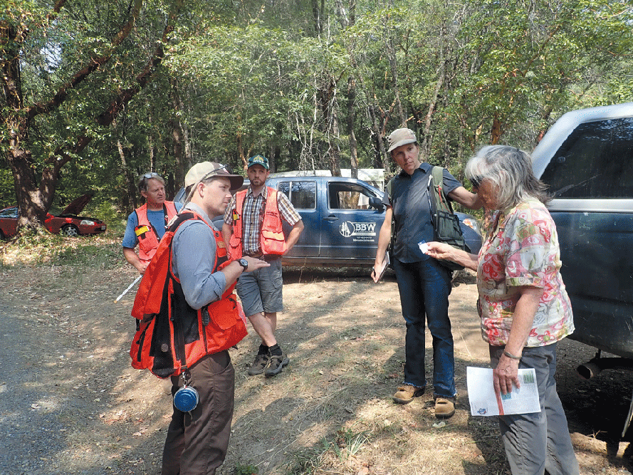Dr. Mike Jones of the ERRP Tenmile Creek team greets forest health client Patricia Kovner, 8/25/20.